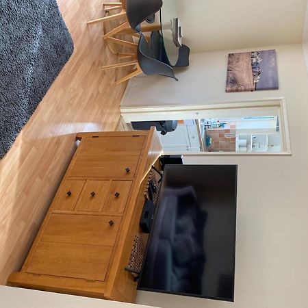 River Courtyard Apartment In The Heart Of Stneots Saint Neots Esterno foto