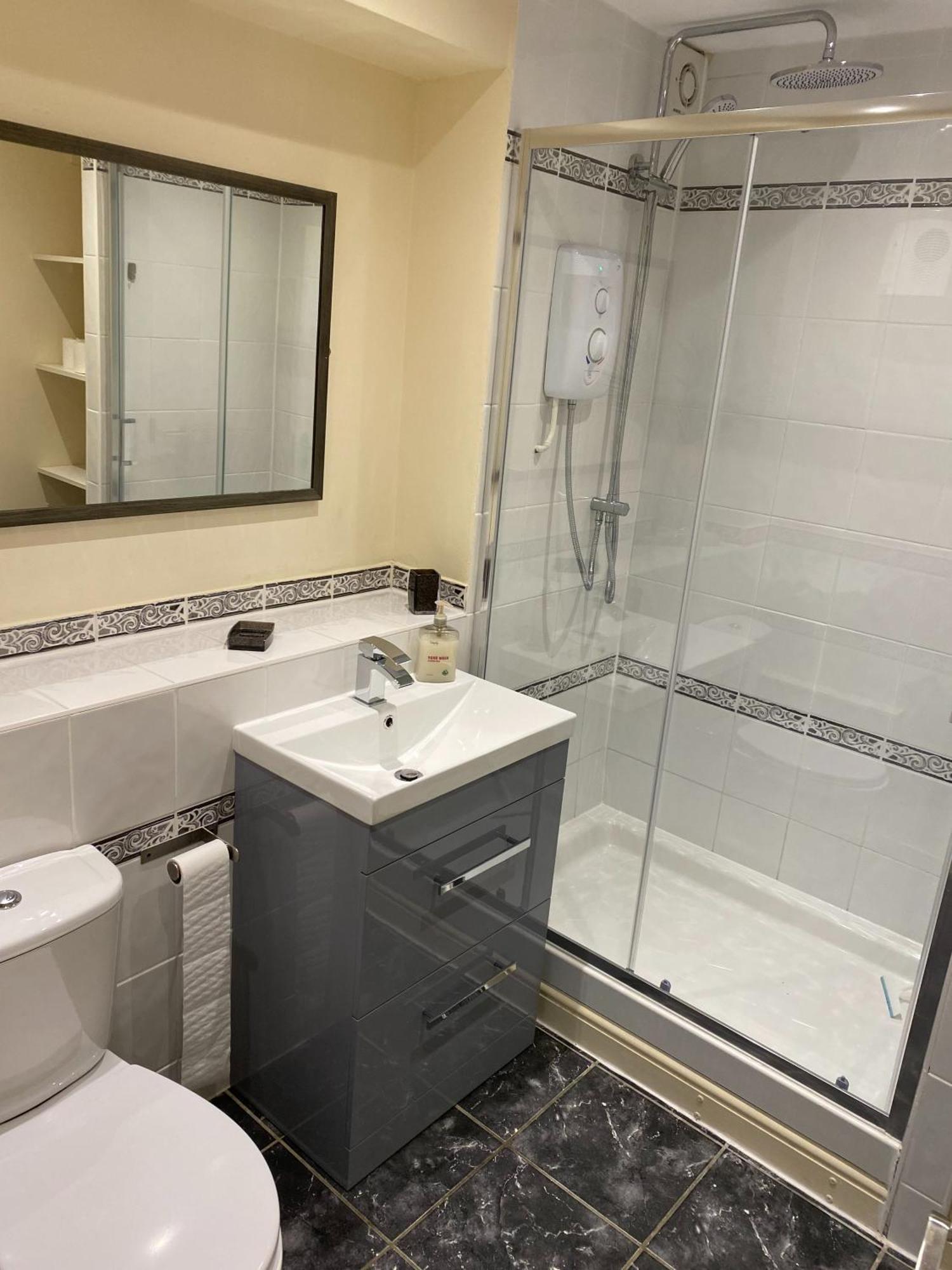 River Courtyard Apartment In The Heart Of Stneots Saint Neots Esterno foto
